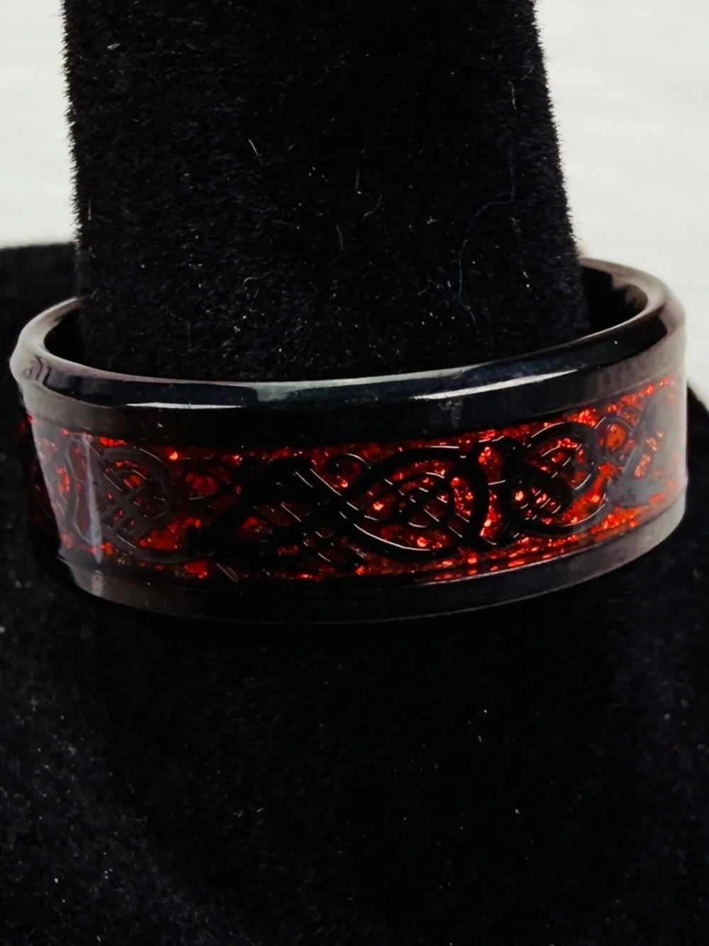 Black and Red size 9 unisex band Ring